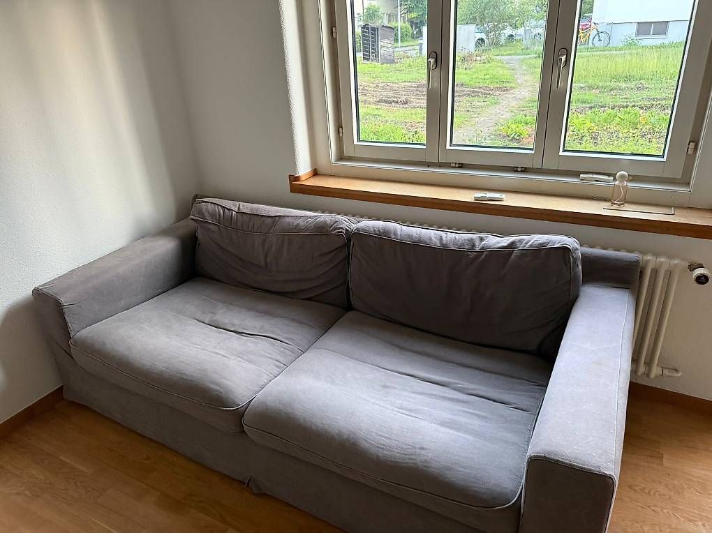 Sofas: Comfortable Grey Sofa – Gebraucht aus Zürich von ayo_k5w8