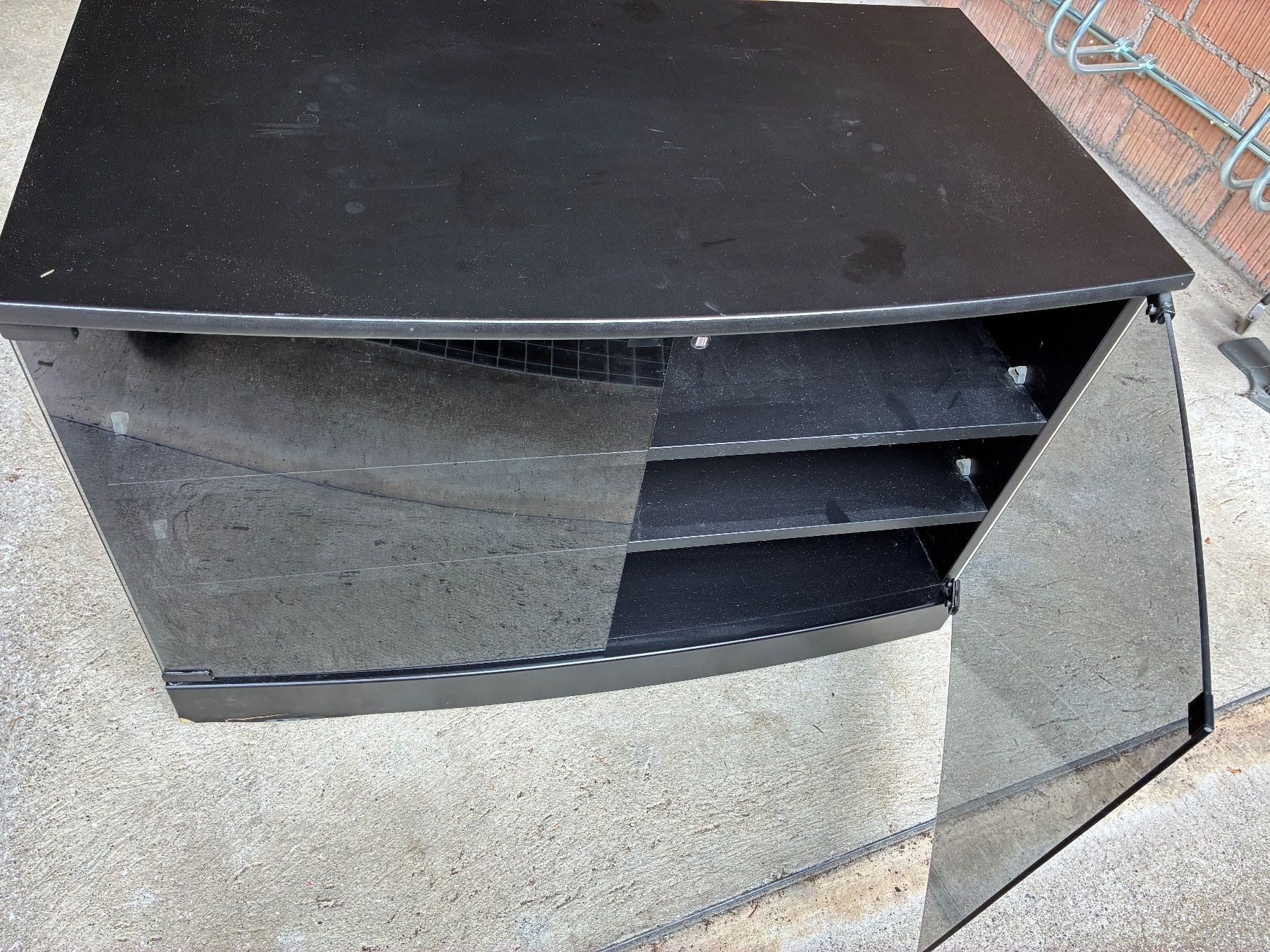 Grundig TV Möbel: TV-Möbel Grundig – Gebraucht aus Muttenz von arbo1 1