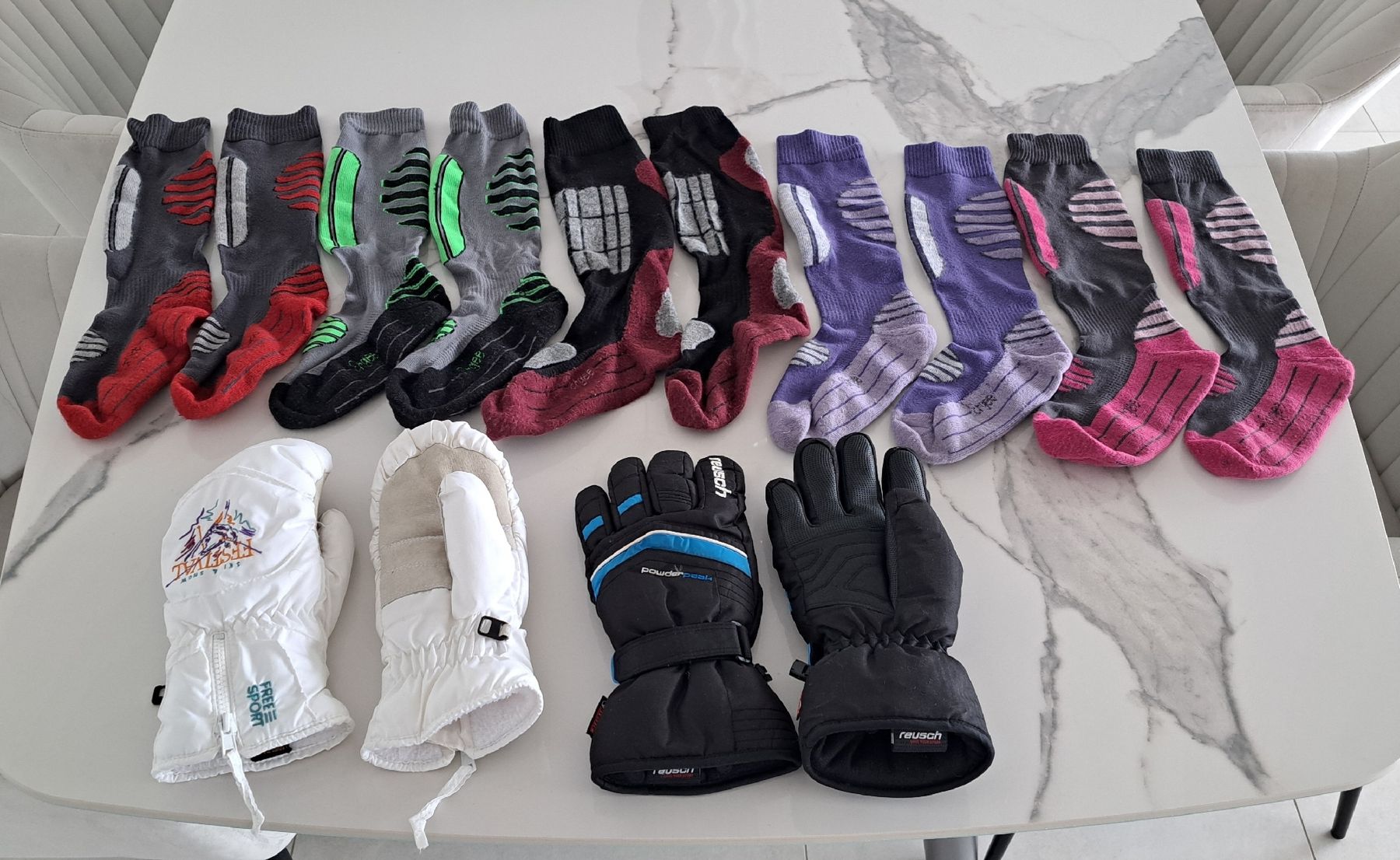 Reusch Kleiderpakete & -sets: Skisocken & Handschuhe für Mädchen – Neu (gemäss Beschreibung) aus Euthal von mel_ts8t