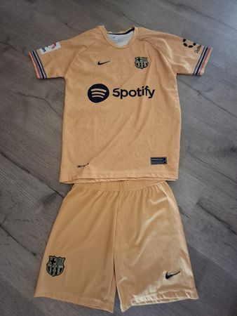 Kinder Trikot Barcelona Lewandowski, Grösse 176