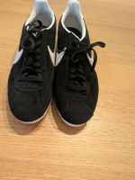 Baskets Nike Cortez noires taille 45 Très bon état