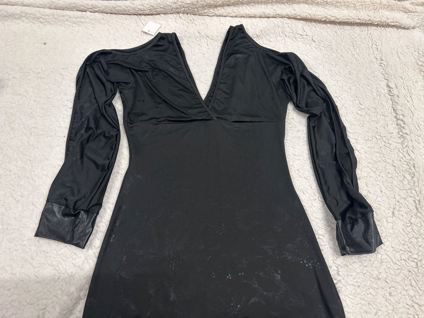 Kleider: Second Skin Cocktailkleid Ausschnitt Gr M NEU Gratis Versand – Neu und originalverpackt aus Regensdorf von Spyke55 1