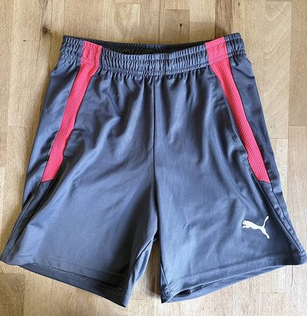 Puma, kurze Hosen, Grösse 152