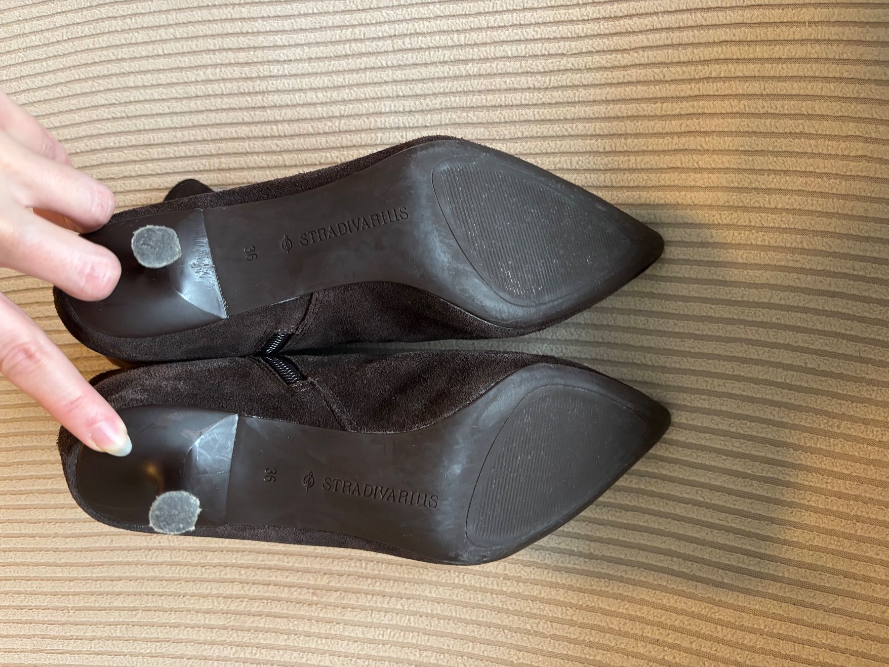 Stradivarius Chaussures femmes: Bottines en cuir – D'occasion à Neuchâtel par dum_5xby 2