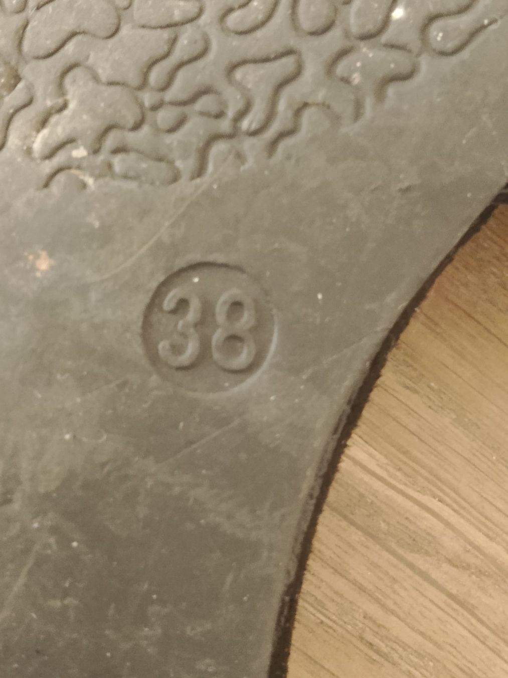 Scarpe da donna: Catwalk Sandalen schwarz mit Perlen Grösse 38 – Usato da Bellikon venduto da MellonCollieMitTwint 3