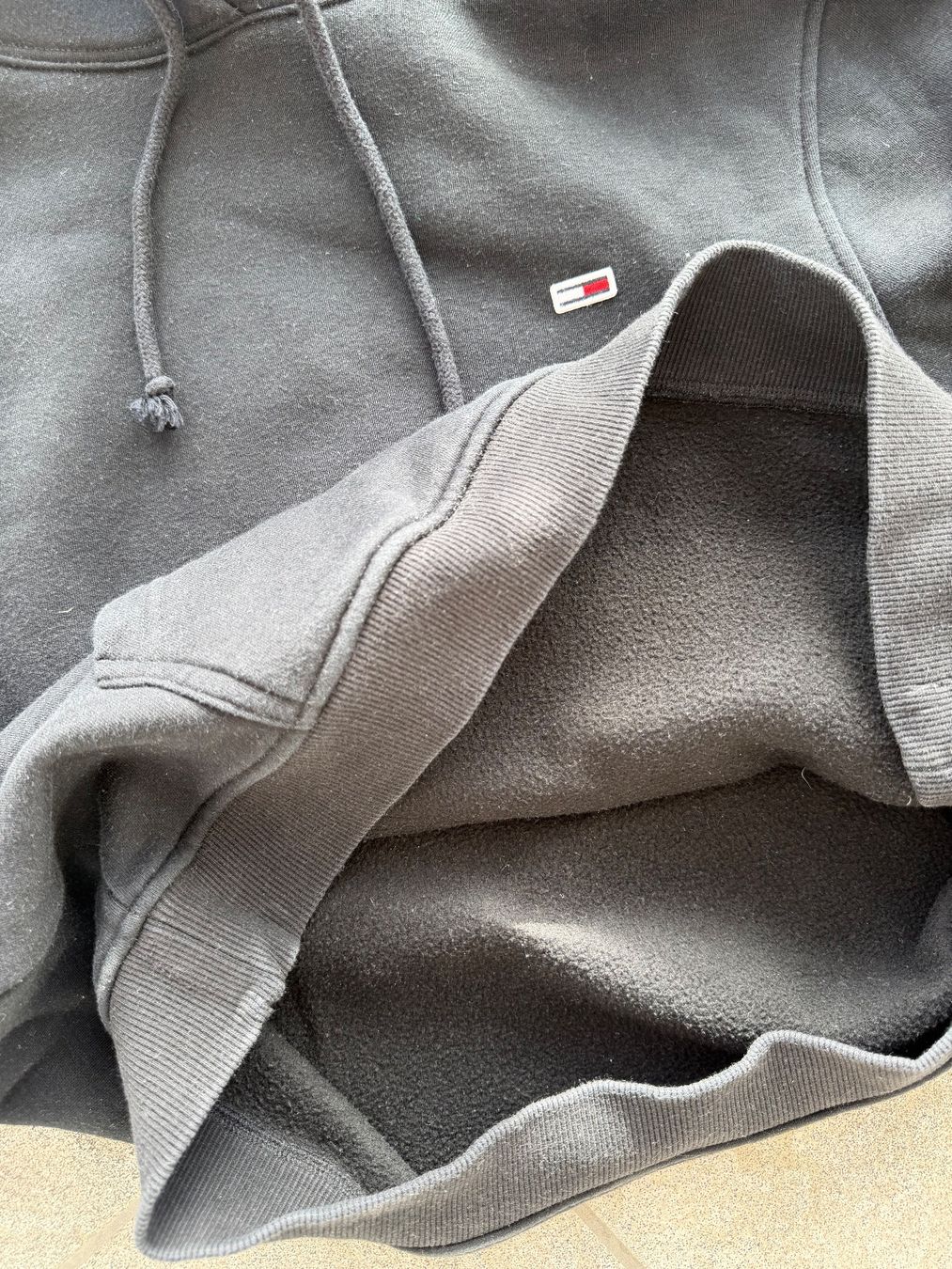 Tommy Hilfiger Pulls & Sweat-shirts: Tommy Hilfiger Pullover schwarz Grösse S – D'occasion à Menznau par sasna 2