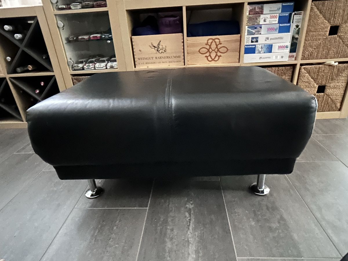 Sofas: 2er Sofa Leder schwarz mit Hocker, gebraucht – Gebraucht aus Brittnau von Laluna211 7