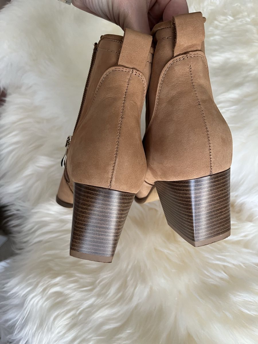 Scarpe da donna: Bottines camel à talons – Usato da Ballens venduto da Annushka26 5