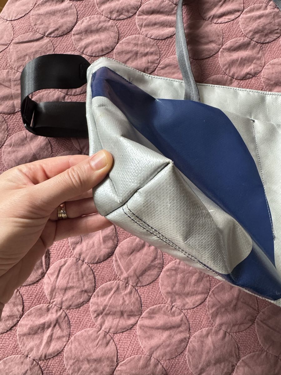 Taschen für Damen: Freitag bag – Gebraucht aus Zürich von amm_nk5z 1