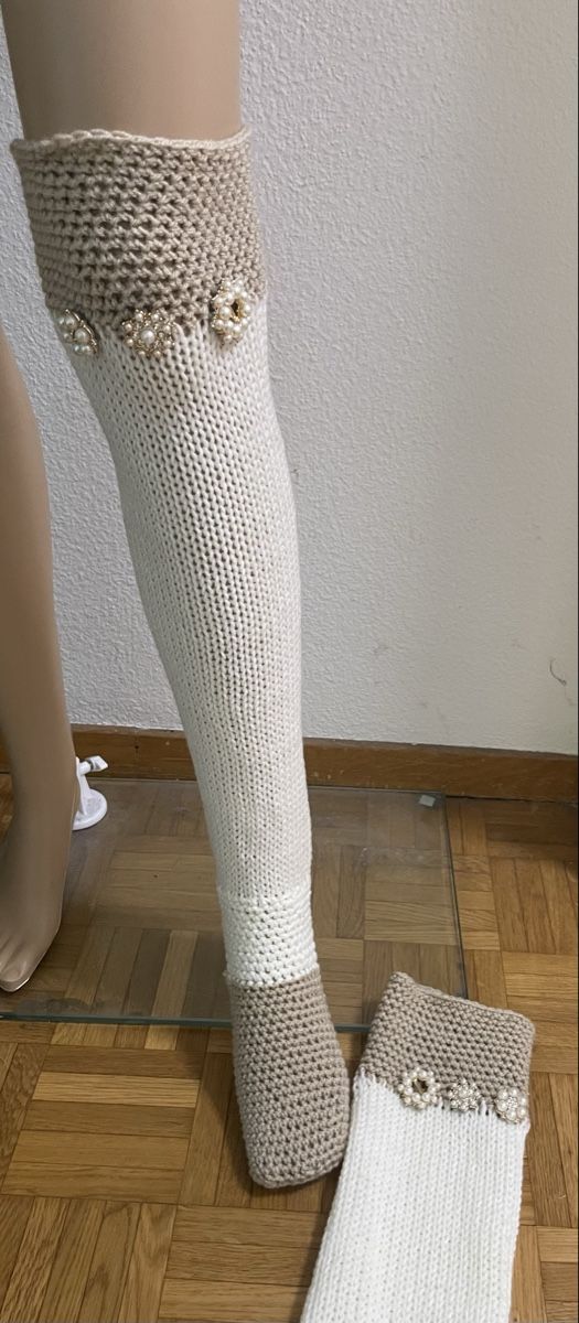 Socken: Overknees  Strümpfe mit Perlen Grösse M Neu – Neu und originalverpackt aus Au ZH von Jaggy4 1