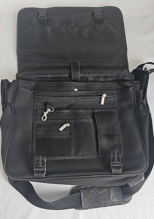 Borse: ***NAVYBOOT *** Umhängetasche leder – Usato da Ebikon venduto da Marino78 3