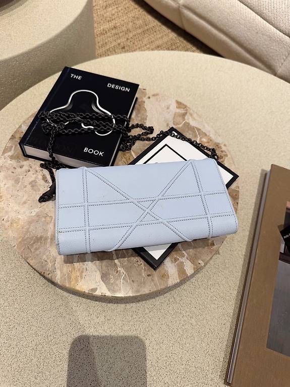 Dior Borse: DIOR CLUTCH BLUE – Usato da Schwyz venduto da bofb 8