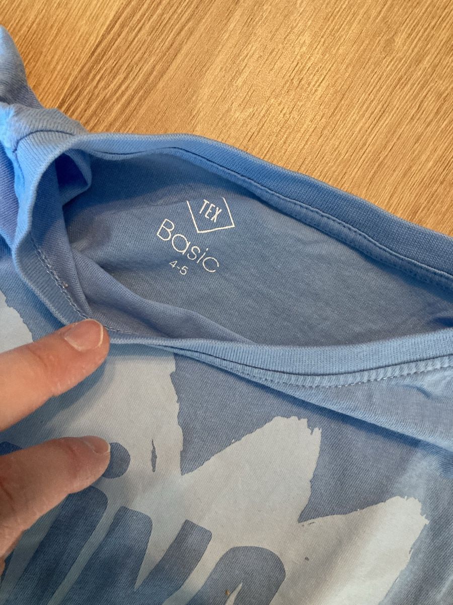Hemden, T-Shirts & Polos: Jungen Shirt Gr. 104/110 – Gebraucht aus Emmenbrücke von JJ_89 2