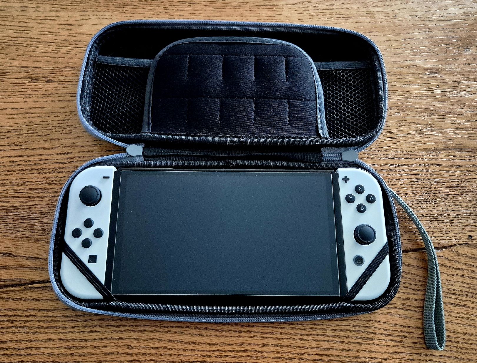 Nintendo Console: Nintendo Switch OLED Weiss + Controller + Tasche – Nuovo (secondo la descrizione) da Au SG venduto da AlenCompany 5