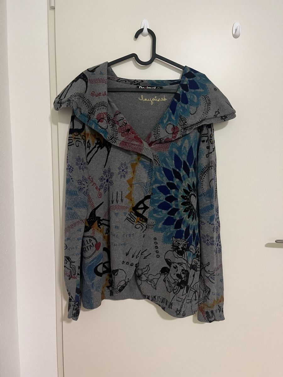 Desigual Maglioni & Felpe: colorful desigual cardigan – Nuovo (secondo la descrizione) da Füllinsdorf venduto da si.ja.35