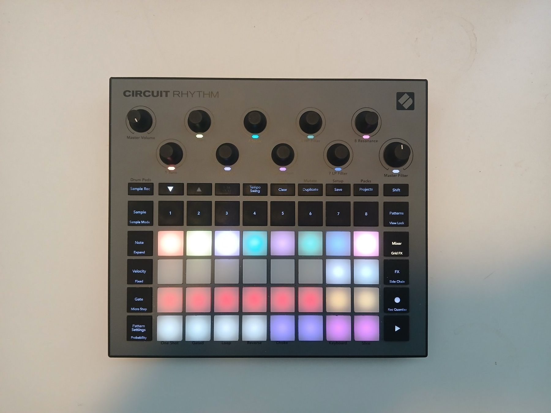 Novation Musikinstrumente: Novation Circuit Rhythm Sampler & Groovebox – Gebraucht aus Bern von han_m62g 3