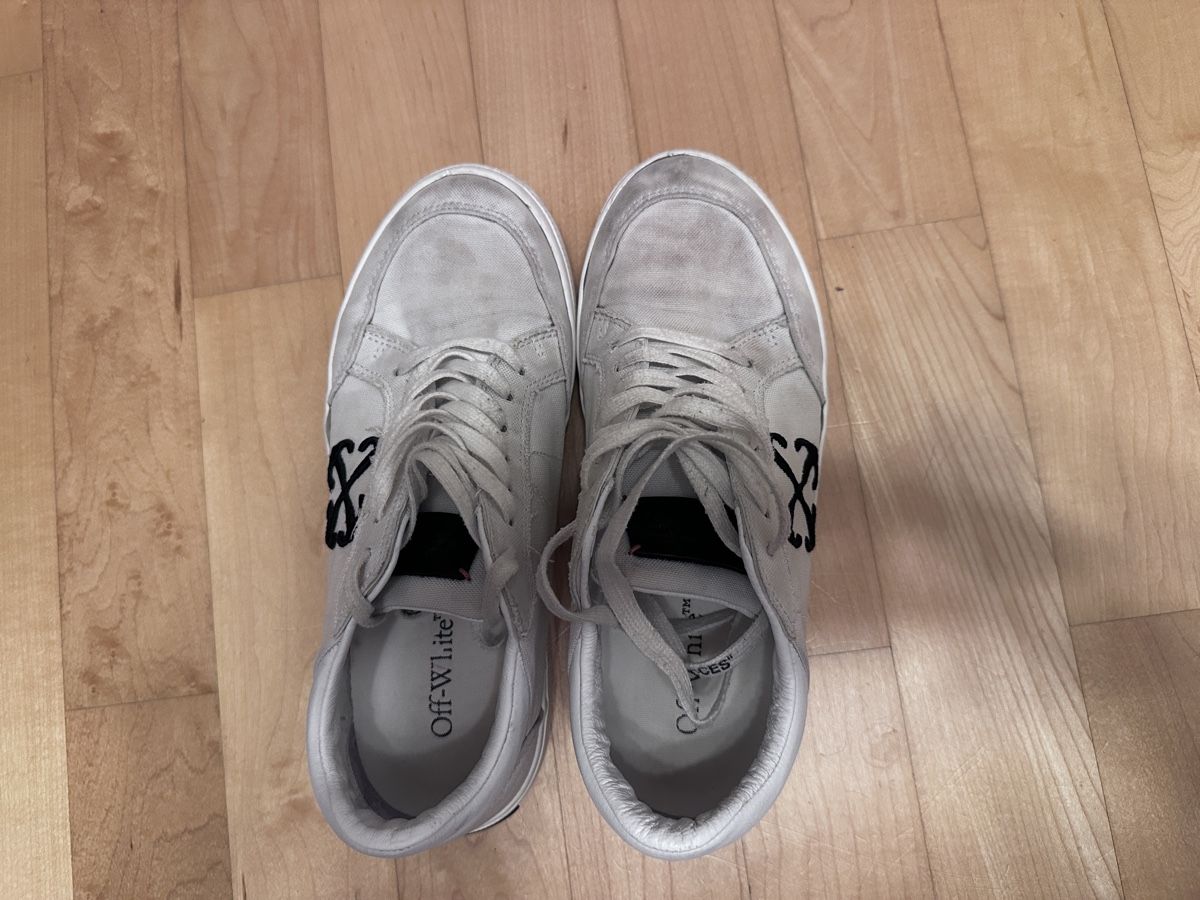 Off-White Herrenschuhe: Off-White Turnschuhe Weiss Groesse 39 – Gebraucht aus Zürich von Misus.Flohmi 1