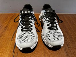 On Laufschuhe Cloud X grün EUR 40 / UK 6.5 * NEU *