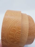 Lederriemen mit Muster geprägt - Natur - 4 cm breit