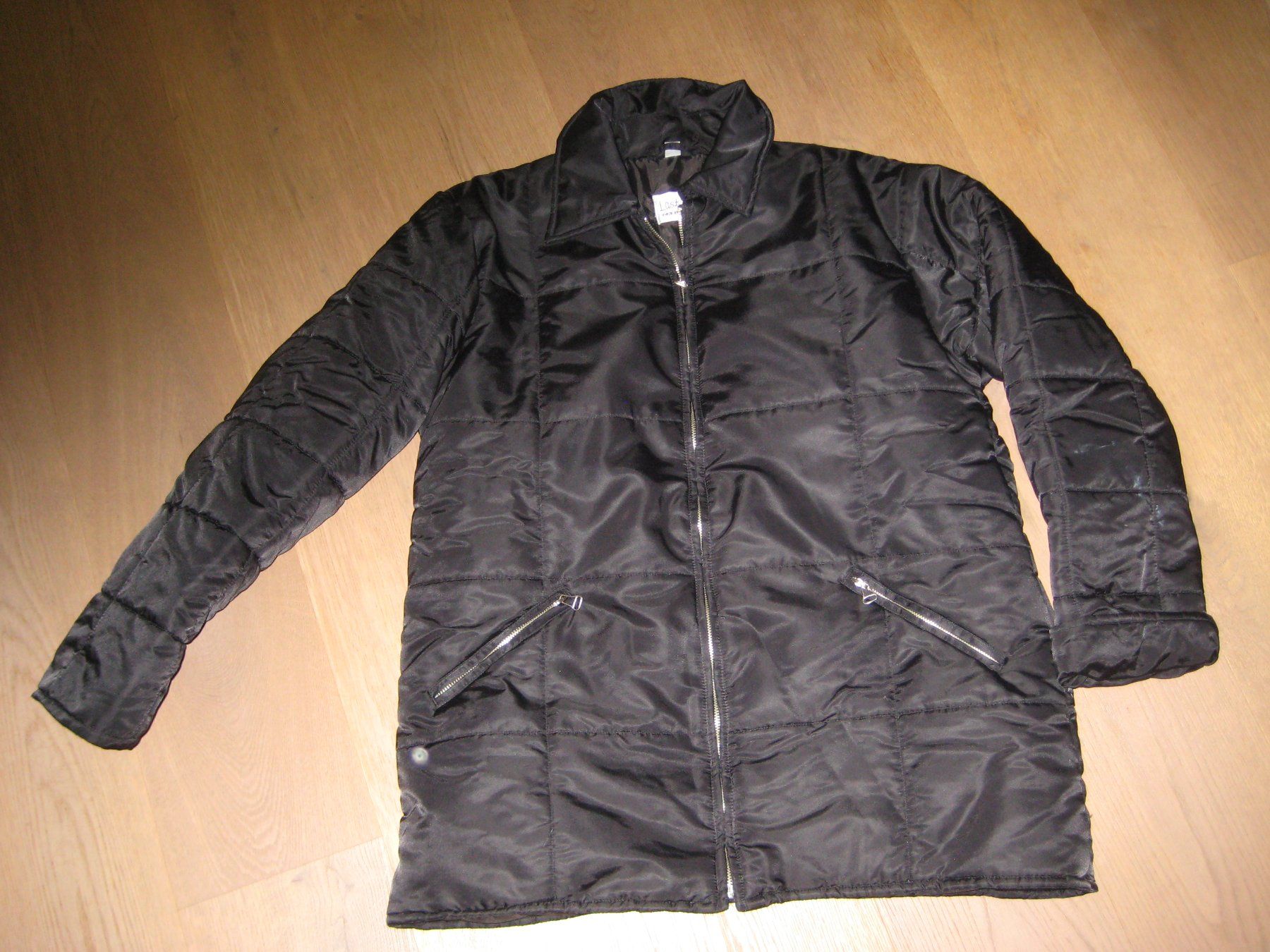 Giacche: Damen Winterjacke Grösse M – Usato da Neftenbach venduto da Werthe