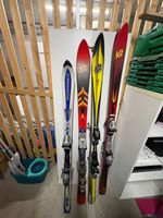 4x verschiedene Skis