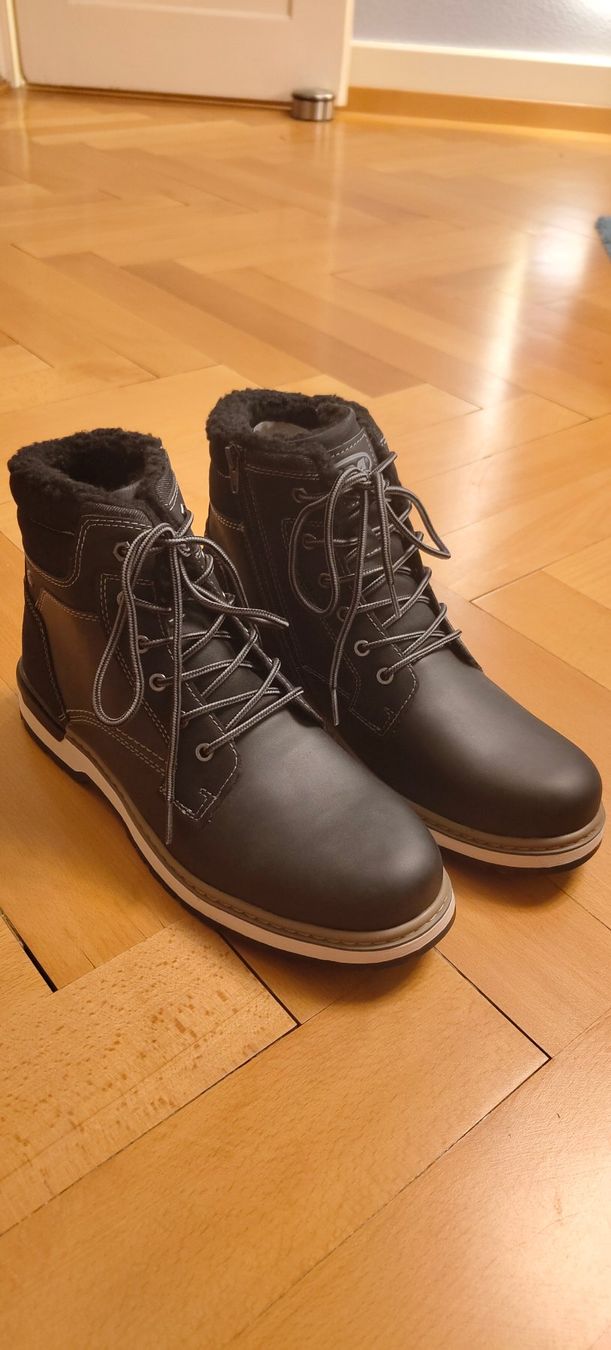 Dosenbach Chaussures hommes: AM Winterstiefel NEU – Neuf avec emballage d'origine à Luzern par mel_vjd5
