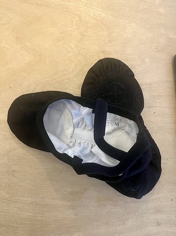 Scarpe da uomo: Ballettschuhe Gr.38 – Usato da Zürich venduto da L__H 1