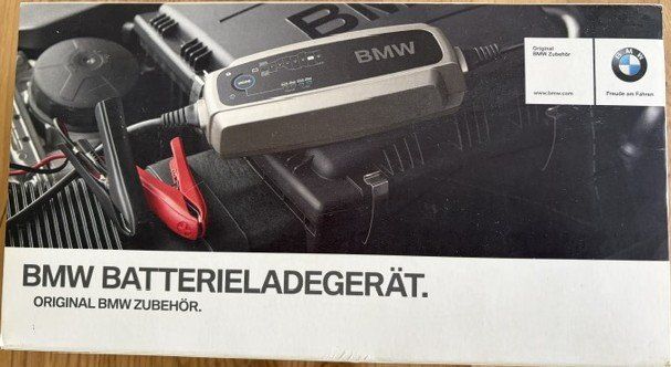 Caricabatterie: BMW Autobatterie Ladegerät – Usato da Reinach AG venduto da FincaLeo