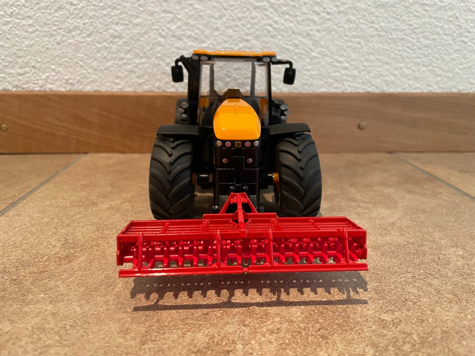 Jcb Traktoren: SIKU JCB Fastrac mit Sternwalze – Neu und originalverpackt aus Kreuzlingen von Stefan1150 1
