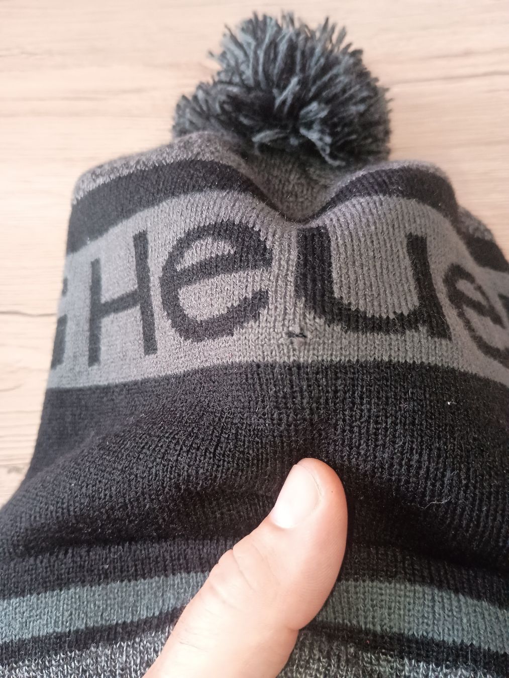 Sonstige Kleidung & Accessoires: Warme TAG Heuer Wintermuetze, – Defekt aus Arbon von zipogabi 2