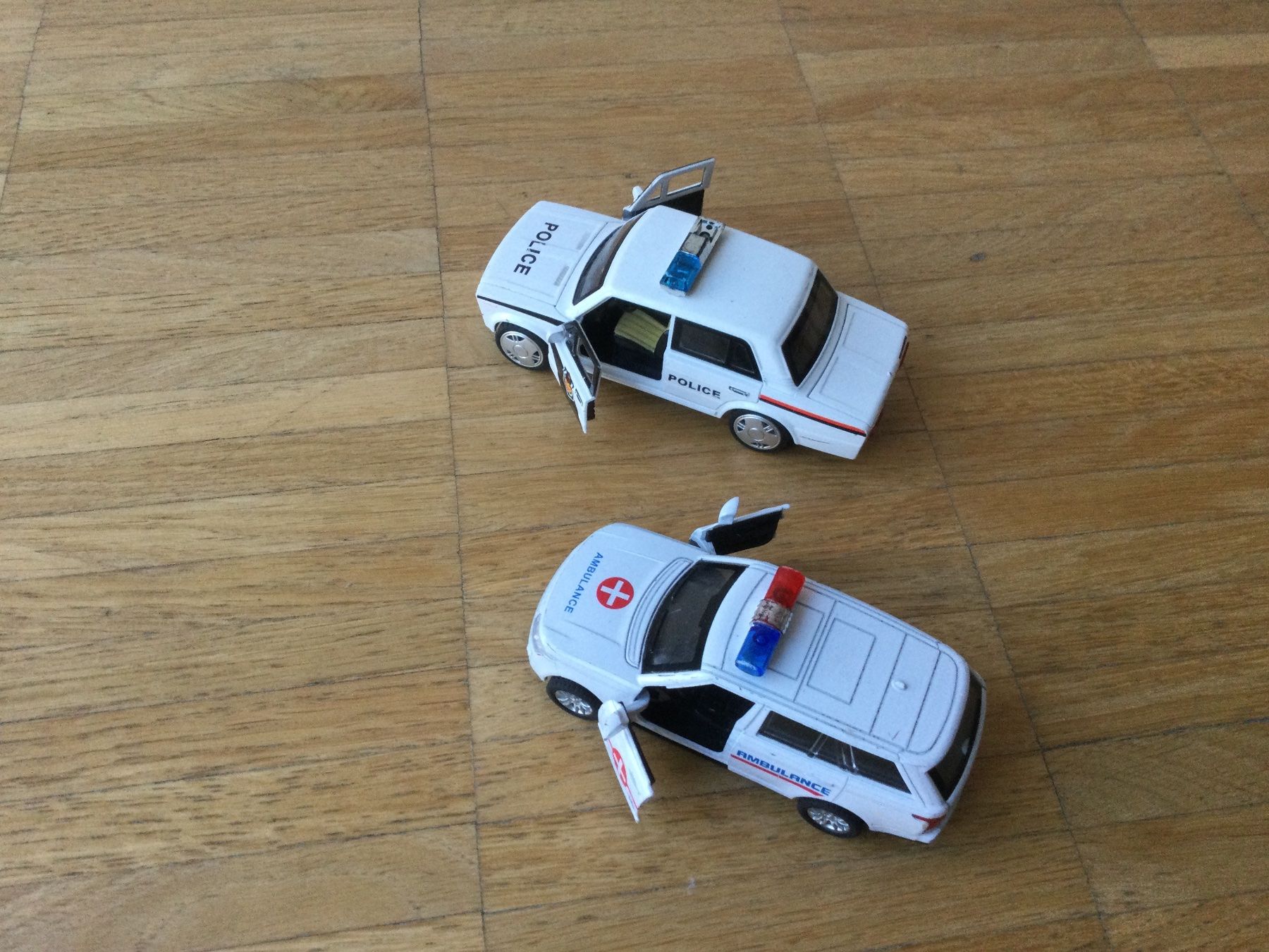 Giocattoli: Rückzug Dienst Autos – Usato da Zürich venduto da ShadowVorlon 1