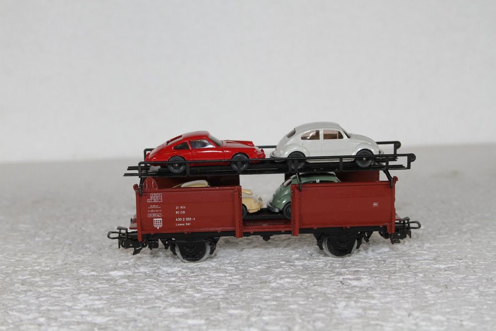 Märklin H0 AC 4613.9 Car Carrying Wagon DB Beetle Porsche Sg
