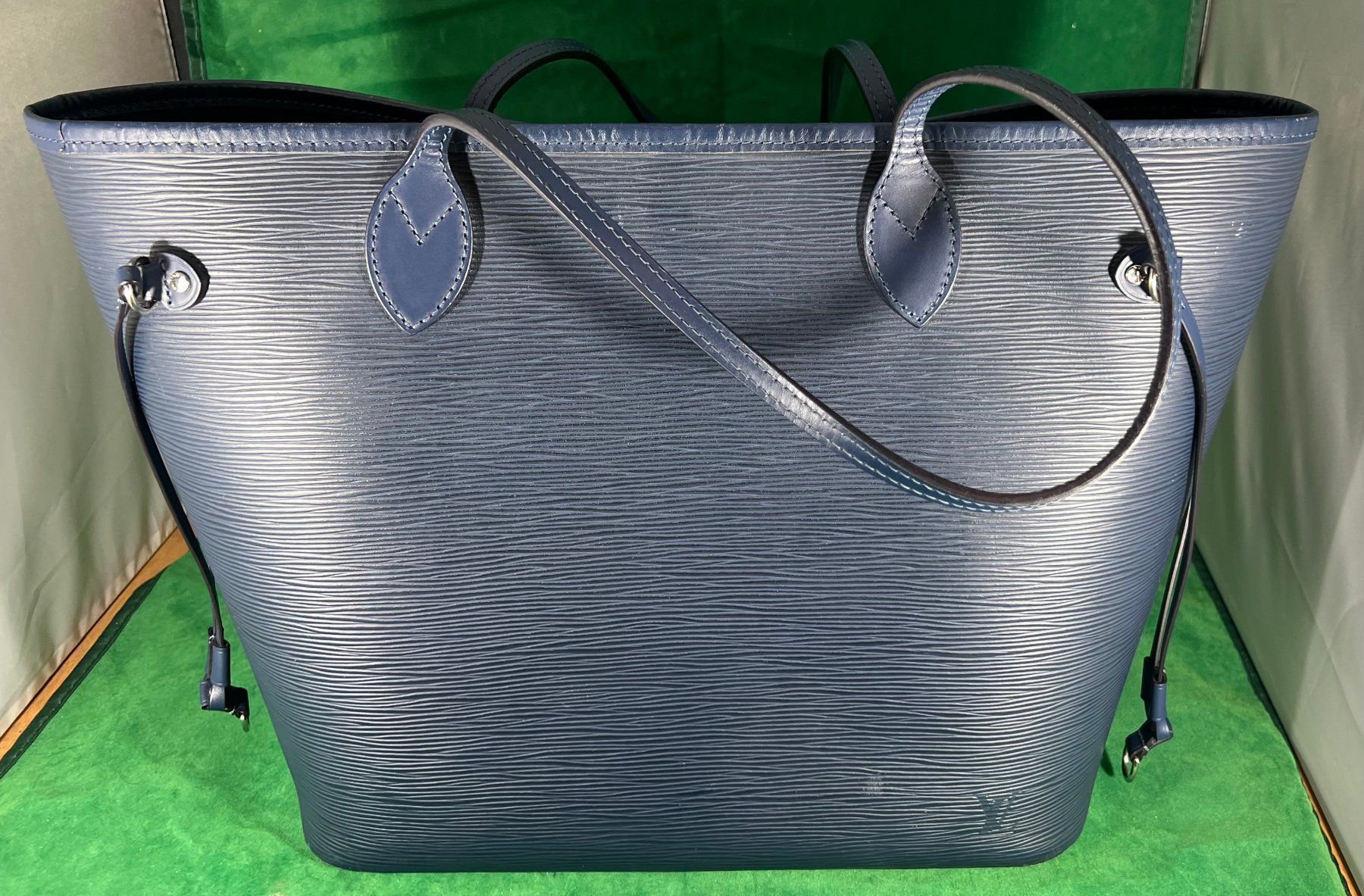 Louis Vuitton Borse da donna: Louis Vuitton  Neverfull MM en cuir Sac à main – Usato da Biel/Bienne venduto da new-life 4