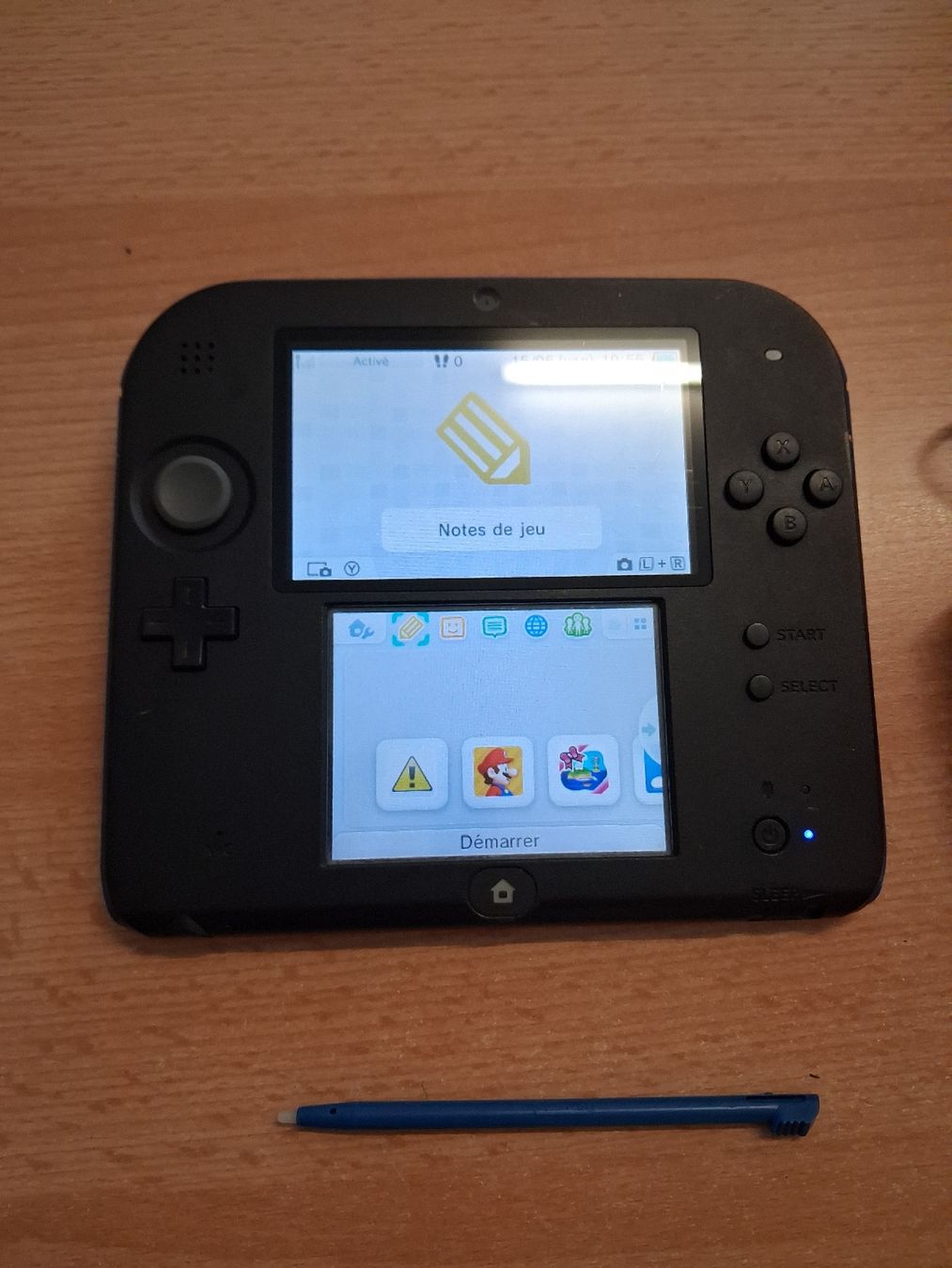 Nintendo Console: Nintendo 2 ds avec stylet et chargeur  – Usato da La Chaux-de-Fonds venduto da syl_lvy2 1