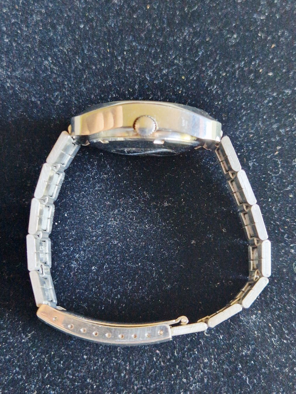 Orologi: Montre vintage EGANA Quartz - Acier inoxydable  – Usato da Undervelier venduto da Tufitufi7 3