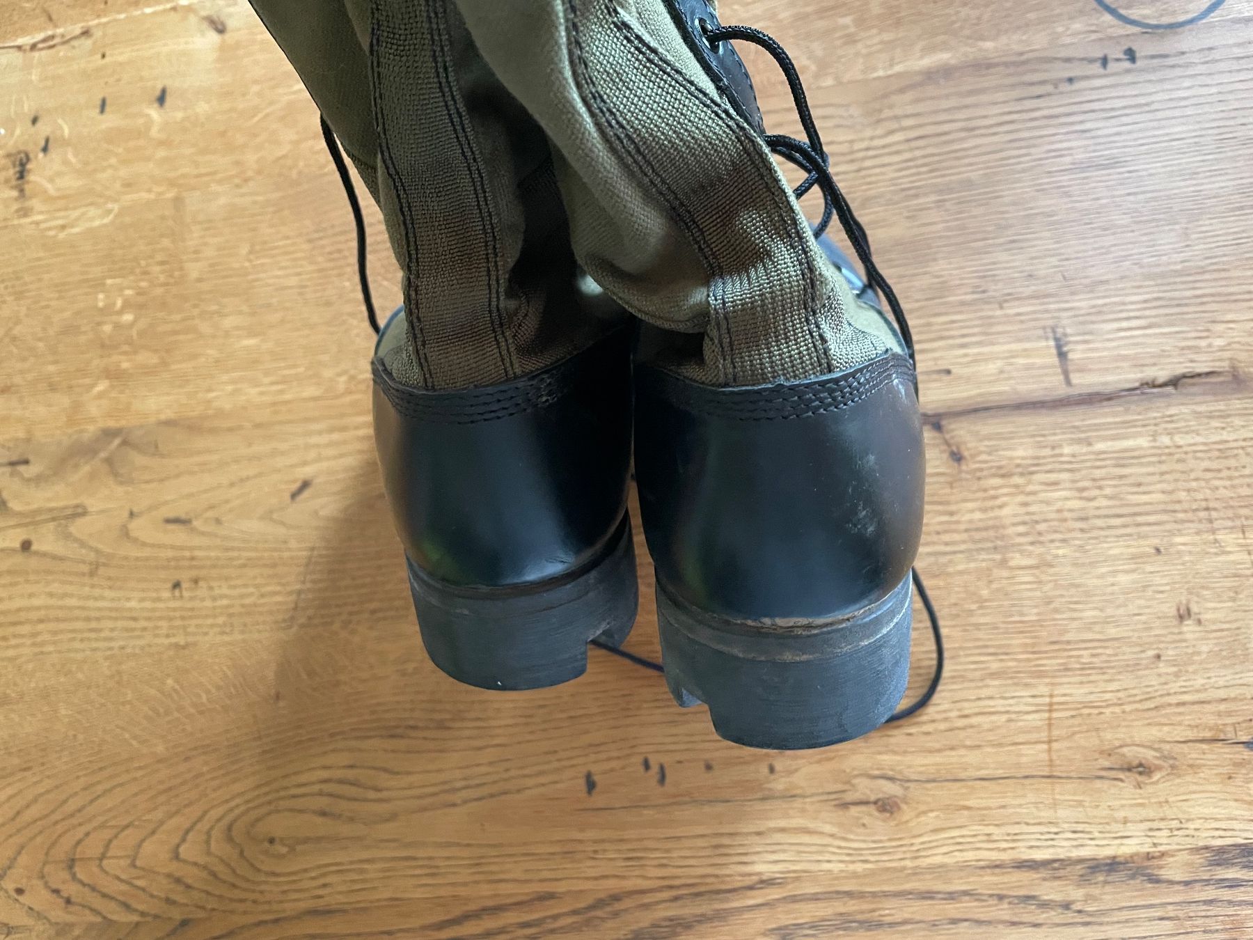 Scarpe da uomo: Bottes de combat style Vietnam us army – Usato da Oberbütschel venduto da Woodie2005 1