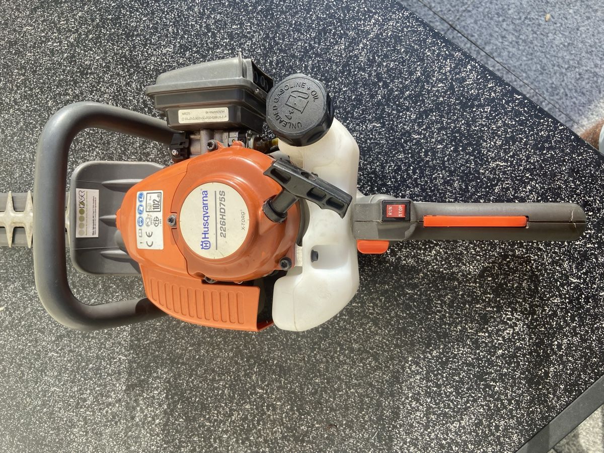 Tutte le macchine: Husqvarna 226HD75S – Usato da Seewis-Pardisla venduto da skoda8 1