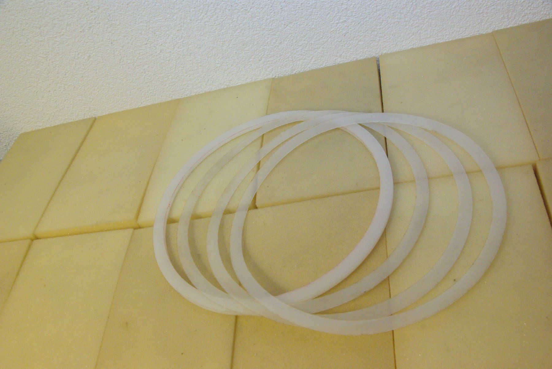 Sanitari: Kunststoff Ringe - Restposten - ca. D= 281mm – Usato da Herisau venduto da Cevianer1844