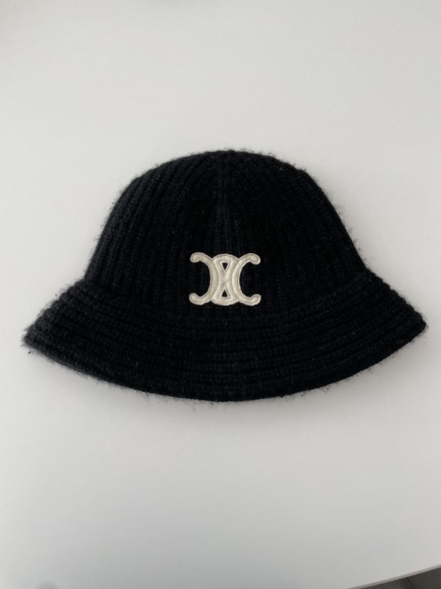Copricapi, berretti & cappellini: Celine Bucket Hat  schwarz – Usato da Erlenbach ZH venduto da mpsy