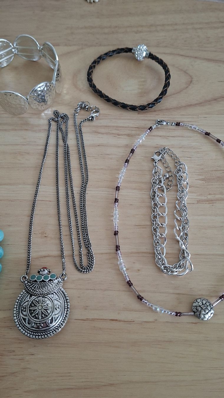 Altri gioielli: Modeschmuck Konvolut, Top Zustand – Nuovo (secondo la descrizione) da Kriens venduto da Wolly85 2