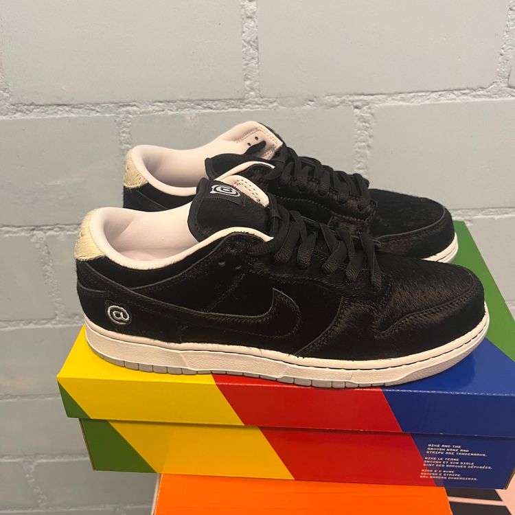 nike sb dunk low x medicom