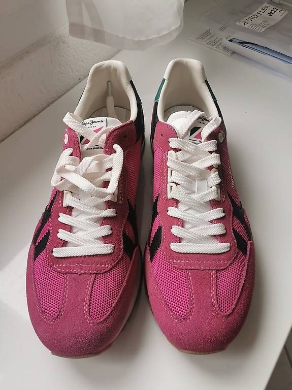Pepe Jeans Scarpe da donna: Sneaker von Pepe Jeans, Gr. 41 – Usato da Zuchwil venduto da Miss-Sunshine