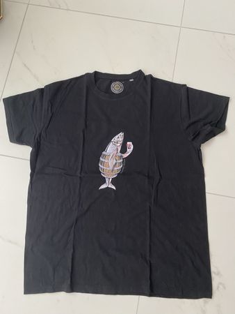 T-Shirt mit Fisch schwarz XL, NEU,ungetragen, aber gewaschen