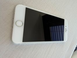 Gepflegtes iPhone 7, 128 GB, Silber