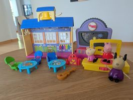 Peppa Wutz Spielset Spielgruppe mit Figuren guter Zustand.