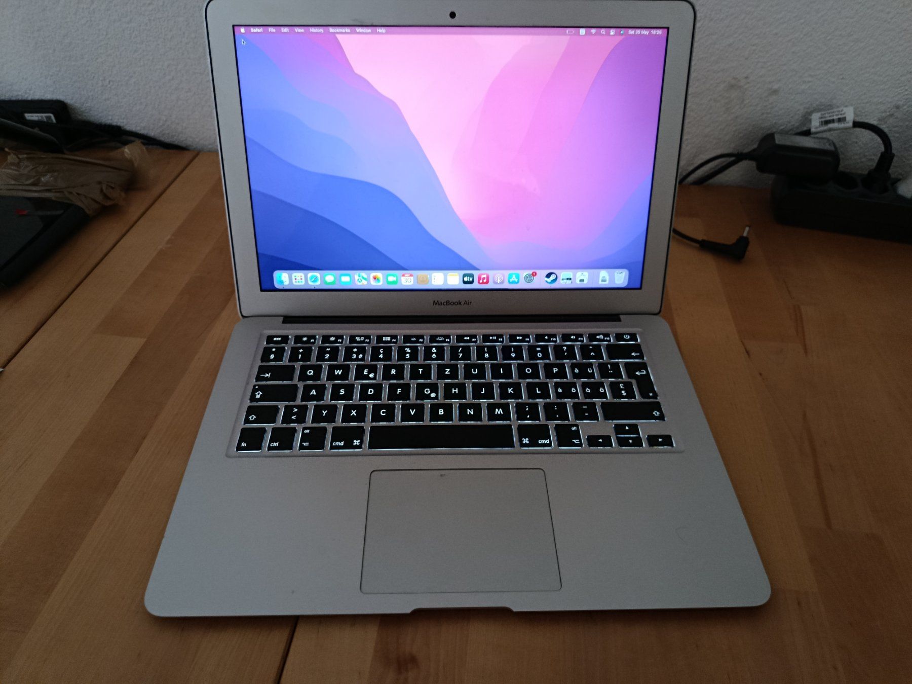 Apple Notebook: MacBook Air 2015 – Usato da Winznau venduto da cze_rz8c