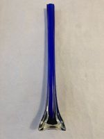 1 Vase aus Glas, blau, Länge 51,5 cm