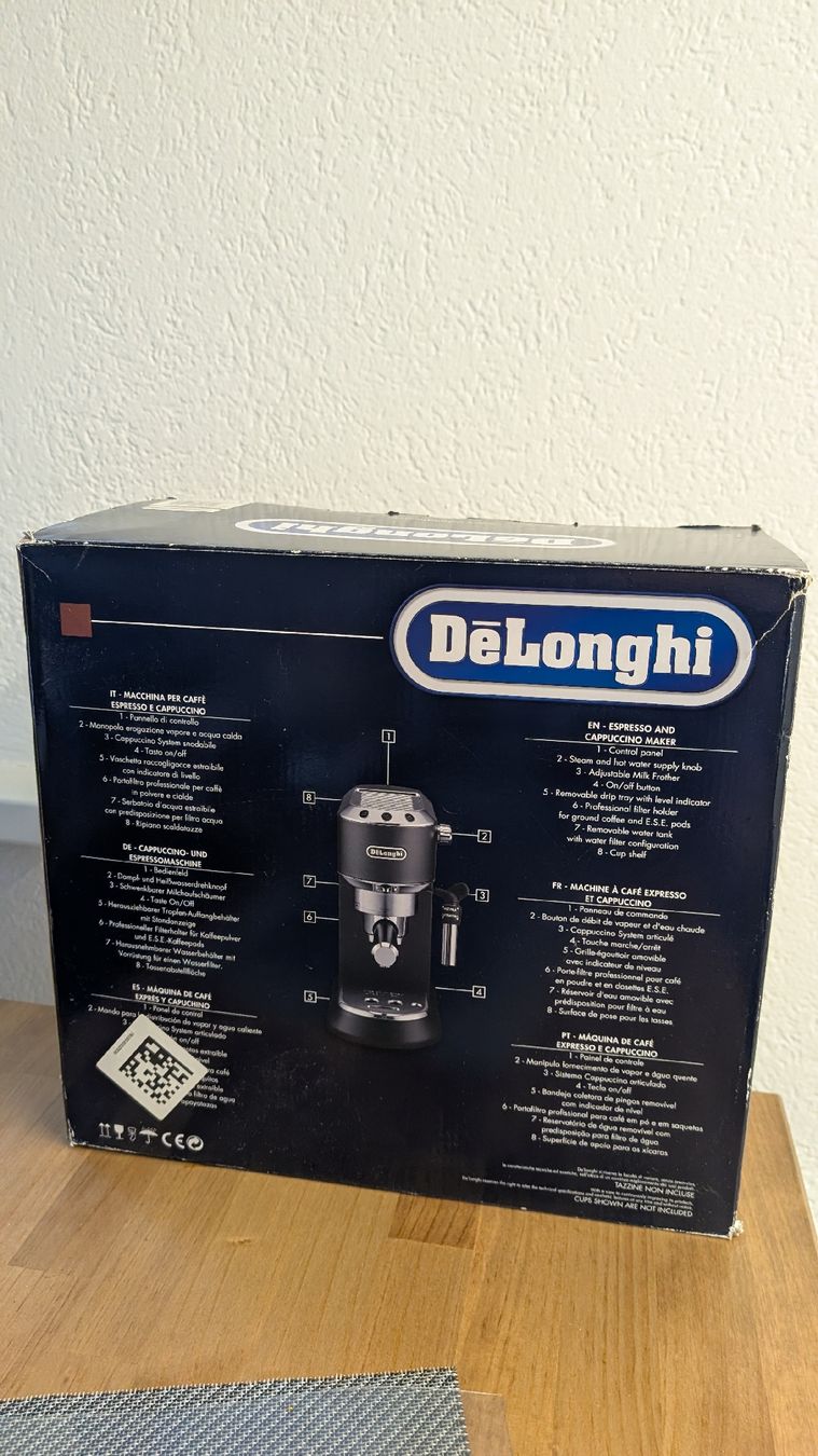 De'Longhi Machines à café & Machines à expresso: DeLonghi Dedica  EC685.BK Espressomaschine – D'occasion à Neuhausen par Abcd_1 7