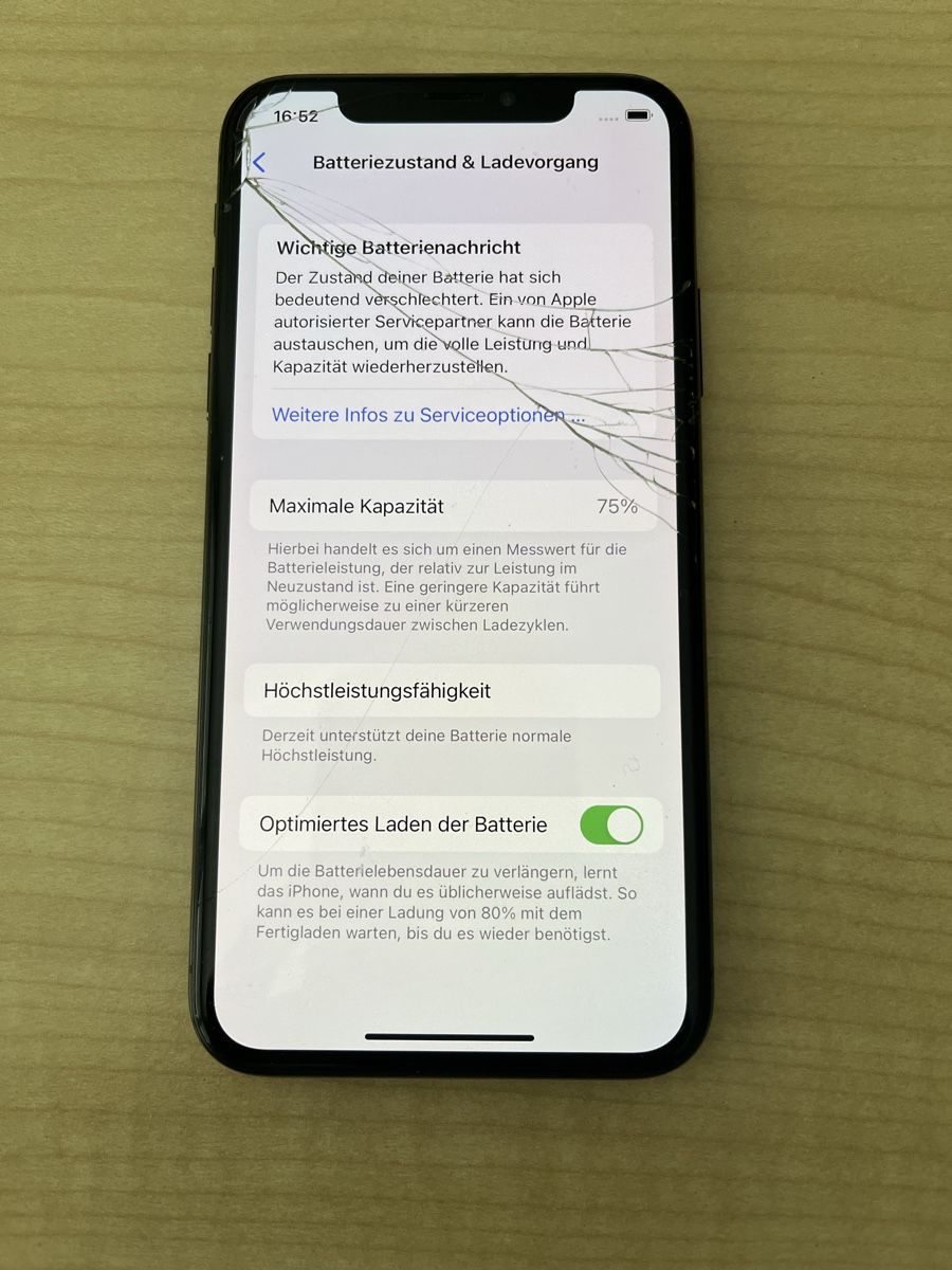 Apple Portables: iPhone X - 64gb, funktioniert einwandfrei – D'occasion à Rheineck par CS992000 2