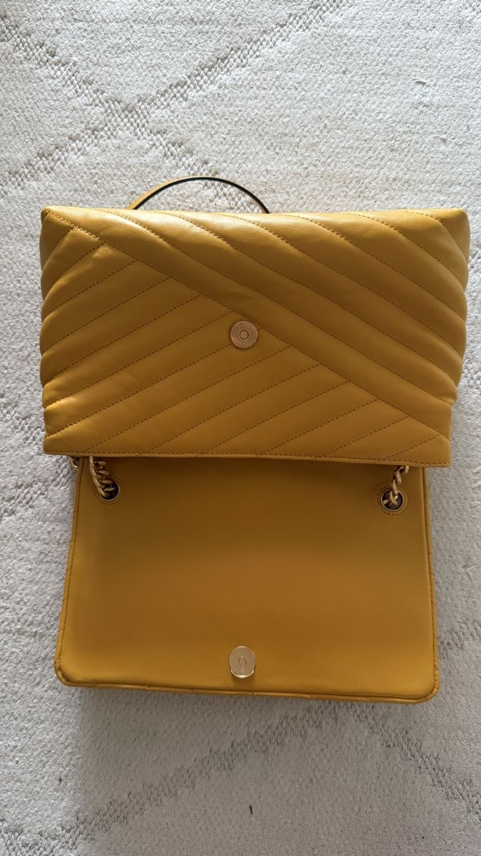 Tory Burch Borse da donna: Tory Burch Kira Chevron Flap Shoulder Bag – Nuovo (secondo la descrizione) da Zürich venduto da an_orange 1